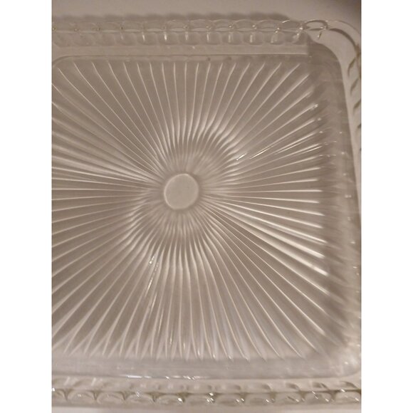 VINTAGE STARBURST GLASS 8" SQUARE DISH WITH SCALLOPED EDGE - Picture 3 of 8